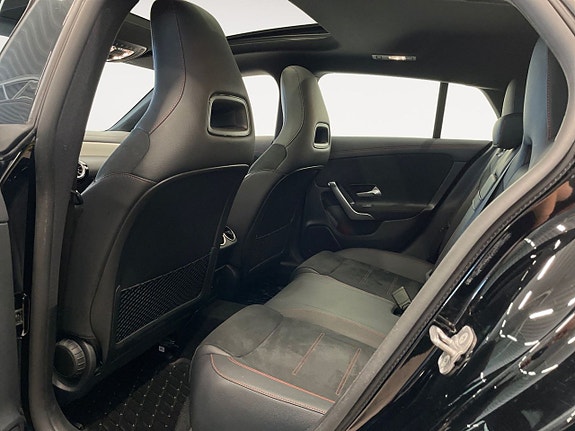 Mercedes-Benz CLA250 e 14 of 21