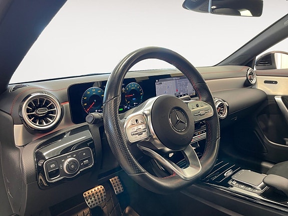 Mercedes-Benz CLA250 e 10 of 21