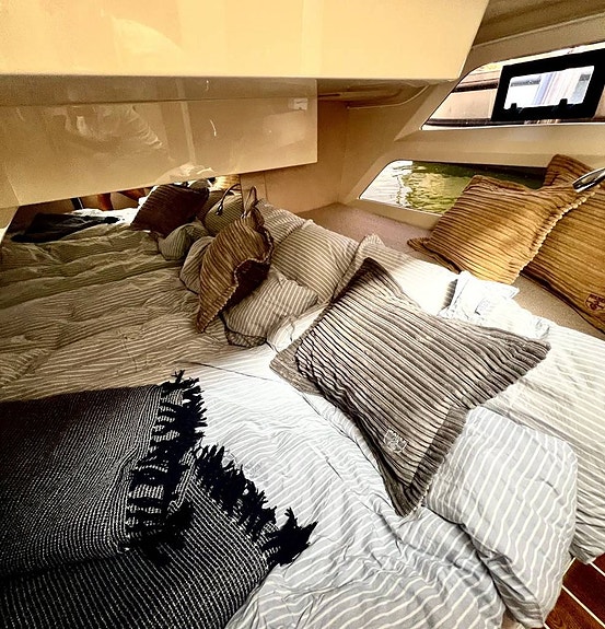 Marex 330 Scandinavia 2023 Volvo Penta D6 440/DPi 9 of 12
