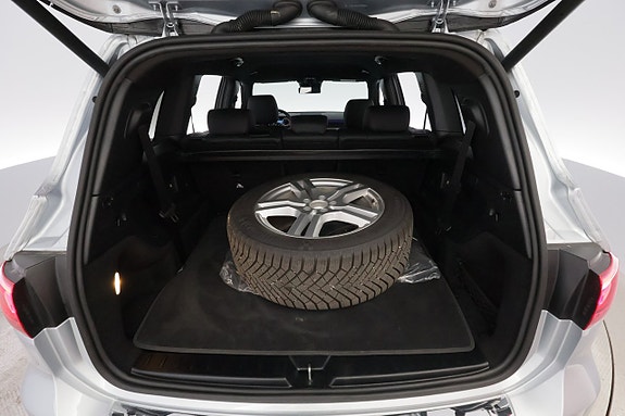 Mercedes-Benz GLB200 11 of 23