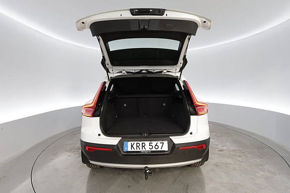 Volvo XC40 14 of 15