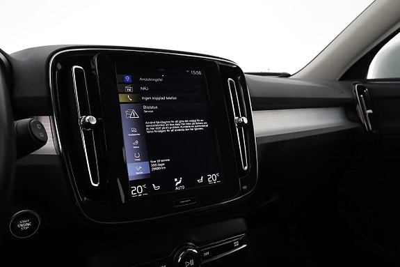Volvo XC40 12 of 15