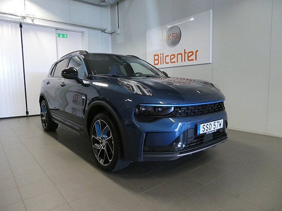 Lynk & Co 01 2 of 5