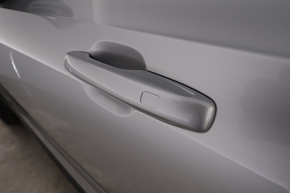 Volvo V90 Cross Country 9 of 23