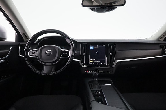 Volvo V90 Cross Country 15 of 23