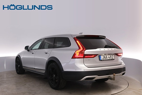Volvo V90 Cross Country 5 of 5