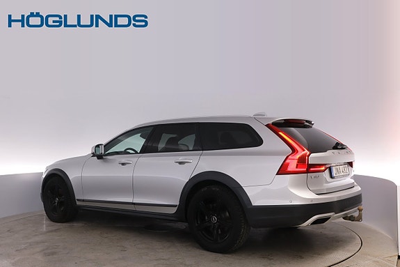 Volvo V90 Cross Country 6 of 23