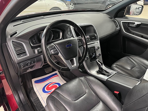 Volvo XC60 8 of 18