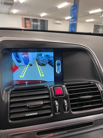 Volvo XC60 16 of 18