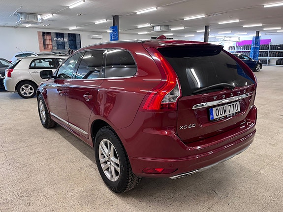 Volvo XC60 4 of 18