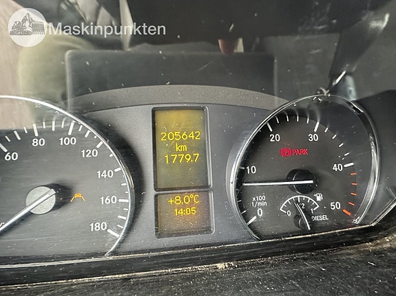 Mercedes benz skåpbil 13 of 27