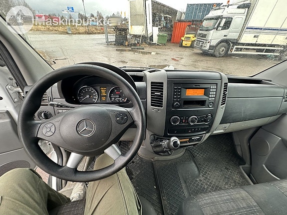 Mercedes benz skåpbil 11 of 27