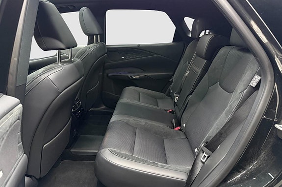 Lexus RX450h 17 of 17