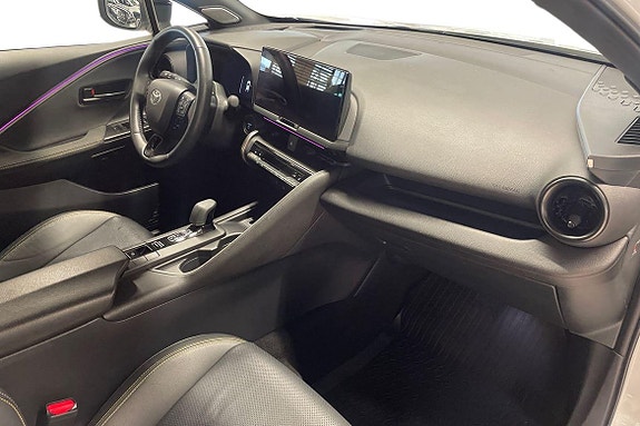 Toyota C-HR 7 of 21