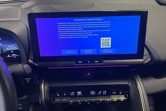 Toyota C-HR 15 of 21