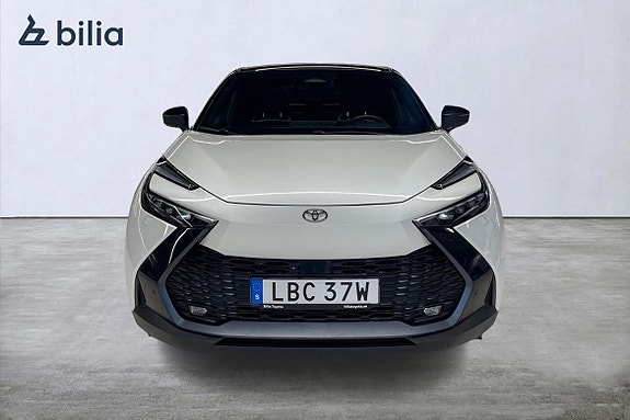 Toyota C-HR 6 of 21