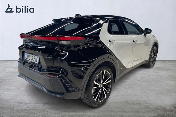 Toyota C-HR 19 of 21