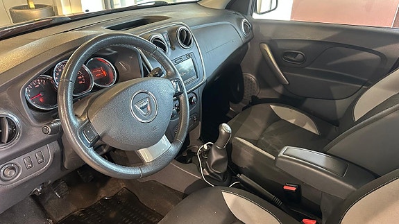 Dacia Sandero Stepway 4 of 5