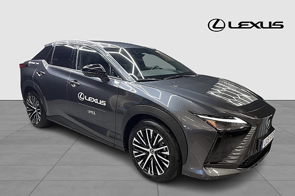 Lexus RZ350e 3 of 15