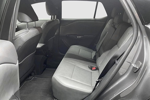 Lexus RZ350e 12 of 15
