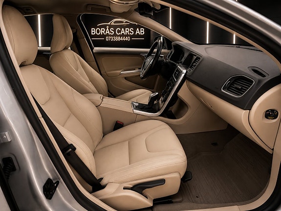 Volvo V60 6 of 12