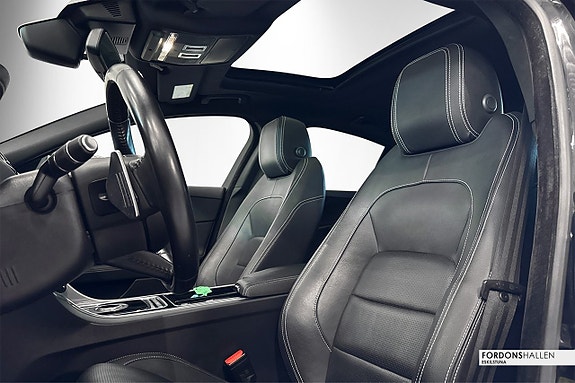 Jaguar XE 13 of 29