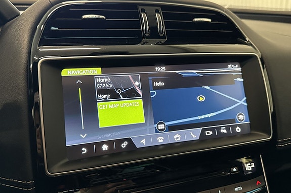 Jaguar XE 22 of 29