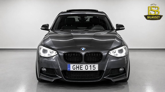 BMW 118d 3 of 5