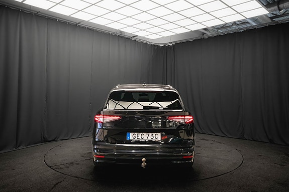 Skoda Enyaq 8 of 26