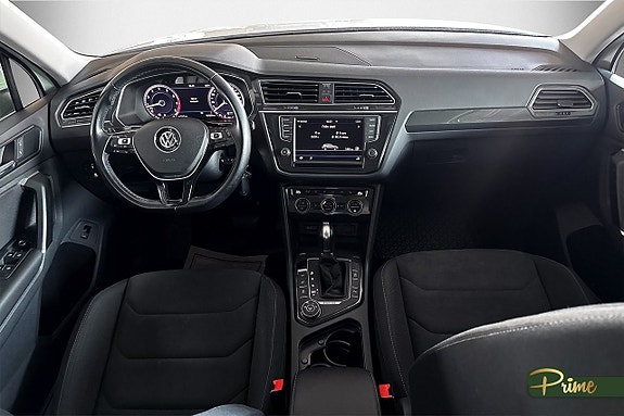 Volkswagen Tiguan 12 of 18