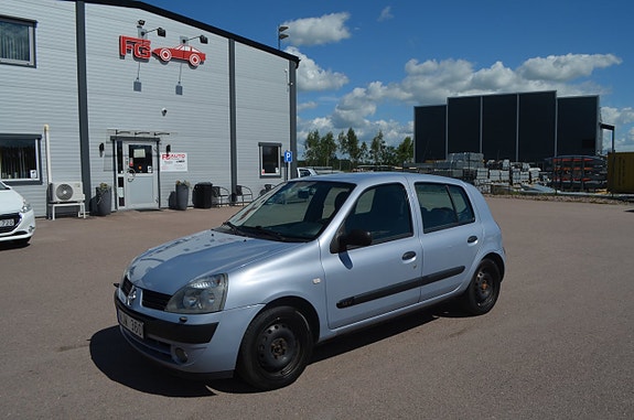Renault Clio 3 of 5