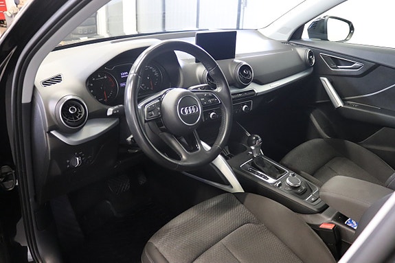 Audi Q2 6 of 12