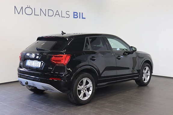Audi Q2 2 of 5