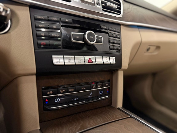 Mercedes-Benz E300 9 of 22