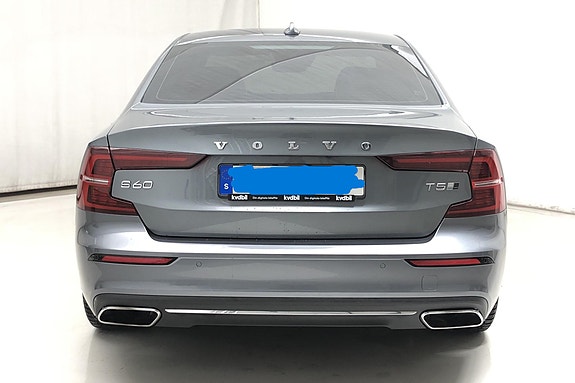 Volvo S60 2 of 5