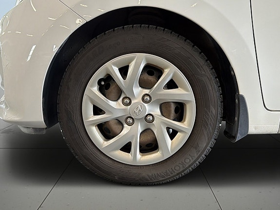 Hyundai i10 14 of 19