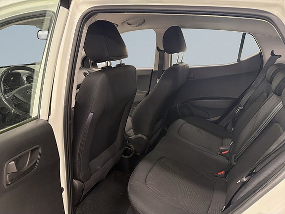 Hyundai i10 13 of 19