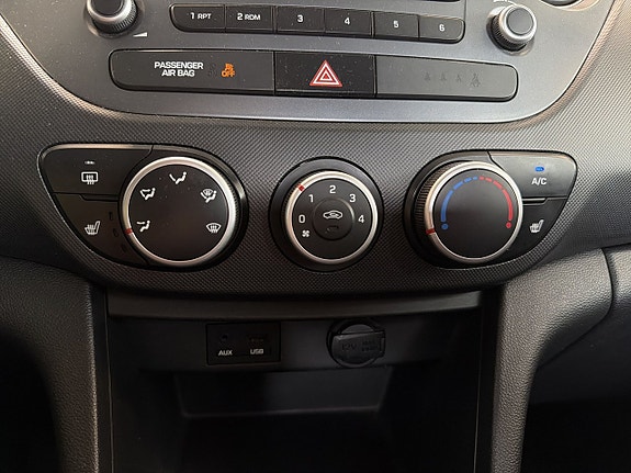 Hyundai i10 15 of 19
