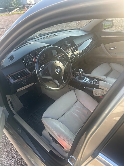 BMW 530d 5 of 5