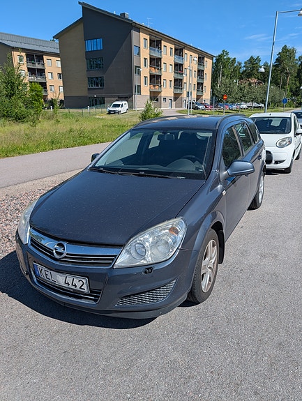 Opel Astra 4 of 5
