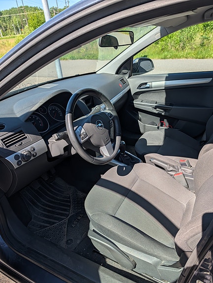 Opel Astra 3 of 5