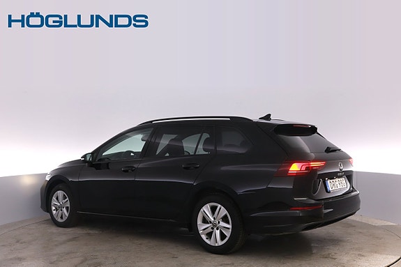 Volkswagen Golf VIII 6 of 23