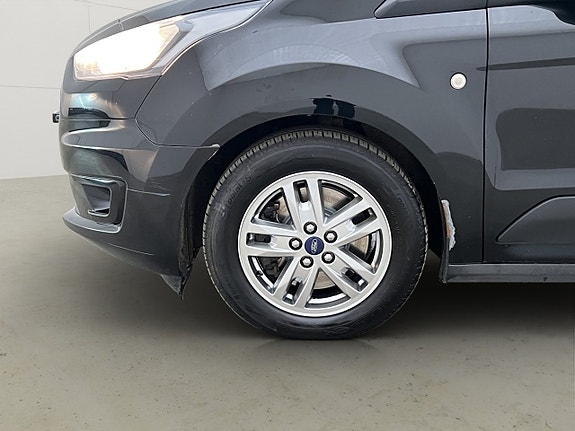 Ford Transit Connect 28 of 30