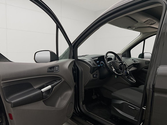 Ford Transit Connect 15 of 30