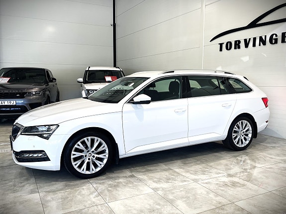 Skoda Superb 3 of 5