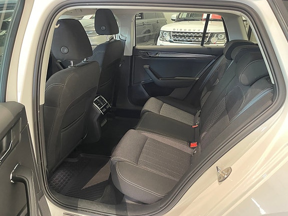Skoda Superb 21 of 28