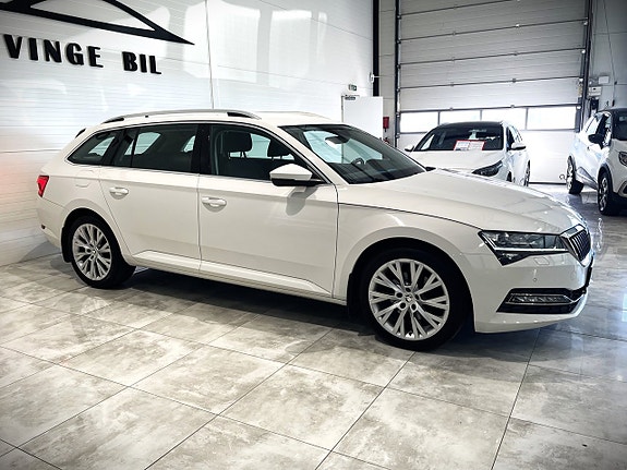 Skoda Superb 2 of 5