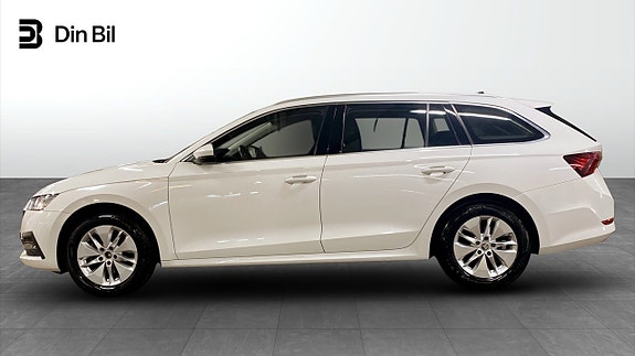 Skoda Octavia 2 of 5