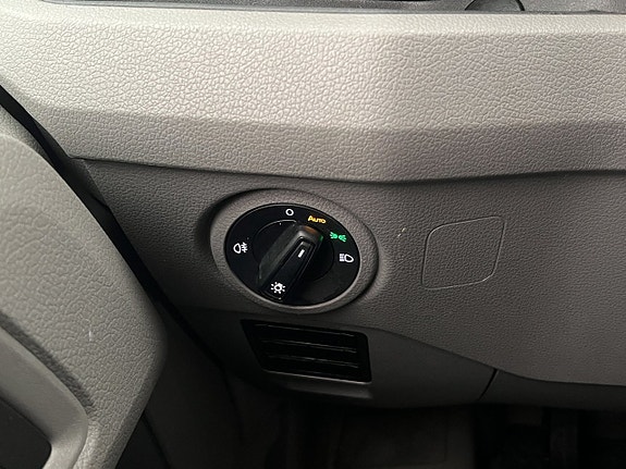 Volkswagen Crafter 17 of 30