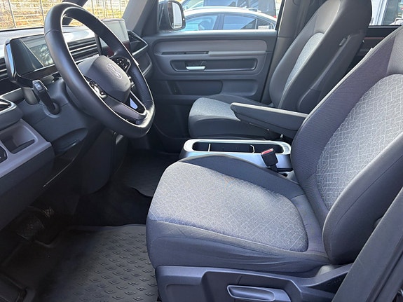 Volkswagen ID. Buzz 6 of 11